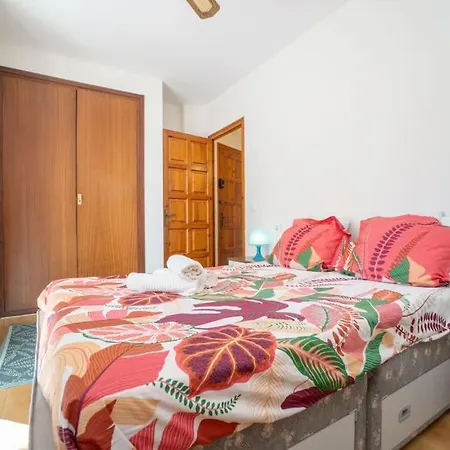 Est 22-amplio En Pleno Centro Junto Al Mar, Wifi Fibra, Parking Roses