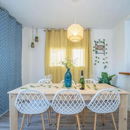 Est 22-amplio En Pleno Centro Junto Al Mar, Wifi Fibra, Parking * Roses